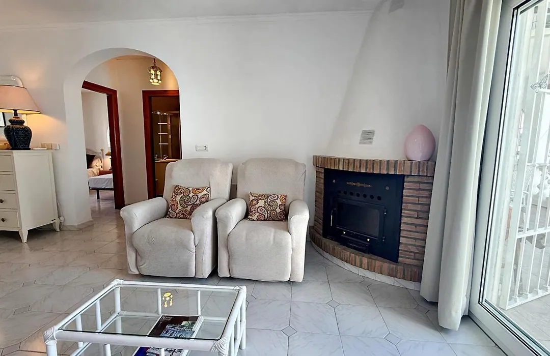 AP407 - Pueblo Rocio-1